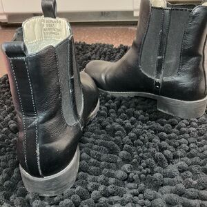 Ellos Sherpa Lined Booties Black size 8 1/2